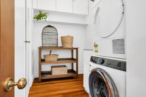 Photo of property in 40 Reserve Terrace, Lyttelton, 8082