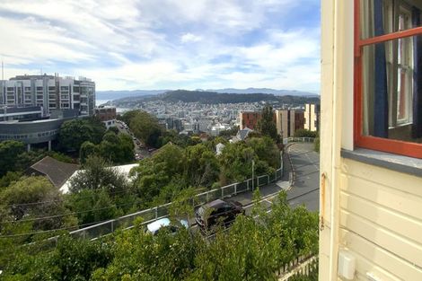 Photo of property in 88 Kelburn Parade, Kelburn, Wellington, 6012