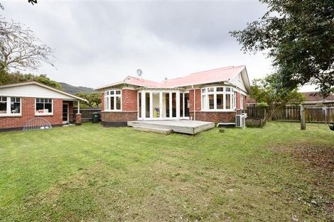Photo of property in 95 Pohutukawa Street, Woburn, Lower Hutt, 5011