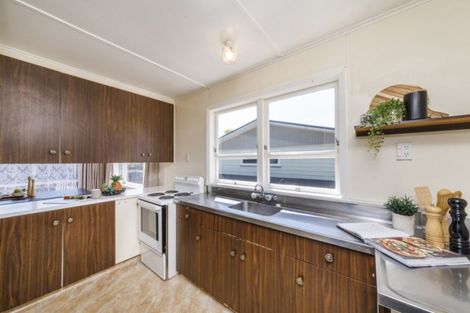 Photo of property in 6 Lockhart Avenue, Milson, Palmerston North, 4414