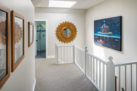 Photo of property in 21 Nikau Street, Eastbourne, Lower Hutt, 5013