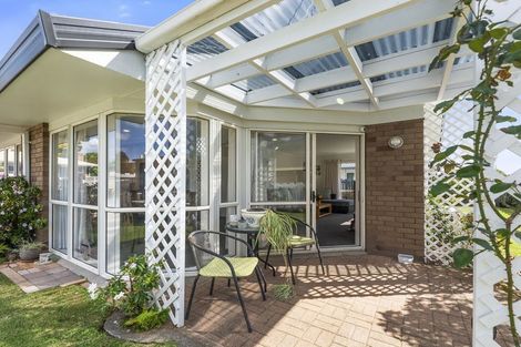 Photo of property in 2/492 Otumoetai Road, Otumoetai, Tauranga, 3110