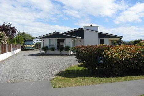 Photo of property in 23 Bank Street, Amberley, 7410