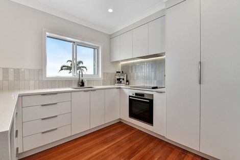 Photo of property in 954 Whangaparaoa Road, Manly, Whangaparaoa, 0930