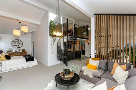 Photo of property in 22 Henui Street, Strandon, New Plymouth, 4312