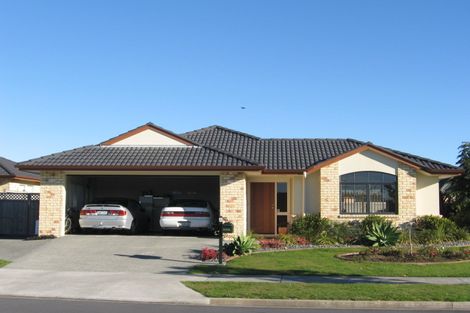 Photo of property in 72 Blackwood Drive, Wattle Downs, Auckland, 2103