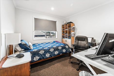 Photo of property in 9 Walnut Road, Riverhead, 0820