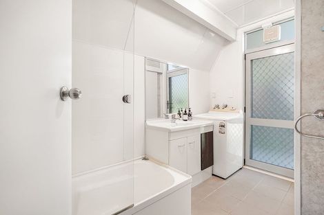 Photo of property in 64 Hazelwood Avenue, Dinsdale, Hamilton, 3204