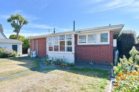 Photo of property in 17 Harrowdale Drive, Avonhead, Christchurch, 8042