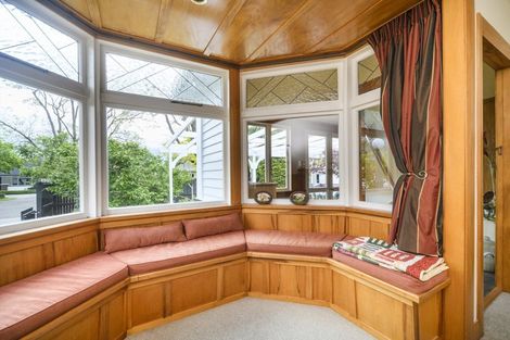 Photo of property in 16 Manapouri Crescent, Hokowhitu, Palmerston North, 4410