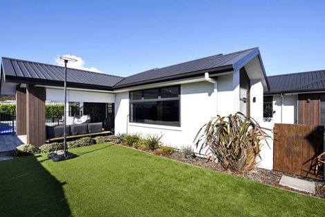 Photo of property in 8 Rosemary Place, Stoke, Nelson, 7011