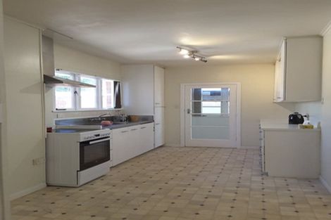 Photo of property in 1/16 Taharoto Road, Takapuna, Auckland, 0622