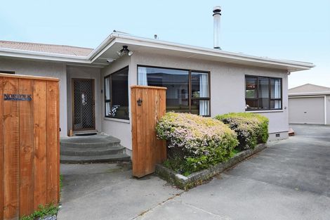 Photo of property in 48 Taradale Road, Marewa, Napier, 4110