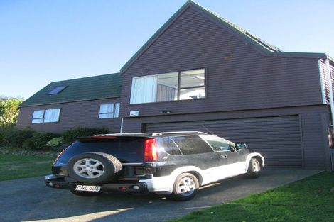 Photo of property in 19 Gurkha Crescent, Khandallah, Wellington, 6035