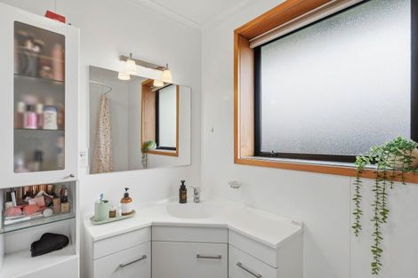 Photo of property in 37 Renfrew Street, Waikiwi, Invercargill, 9810