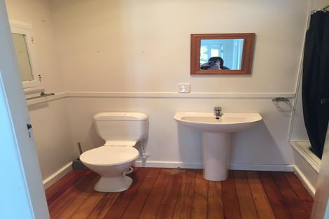Photo of property in 127b Williams Street, Cambridge, 3434