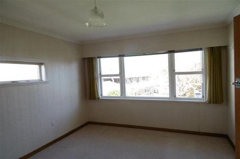 Photo of property in 5 Price Street, Westown, New Plymouth, 4310