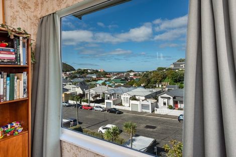Photo of property in 14 Ribble Street, Island Bay, Wellington, 6023