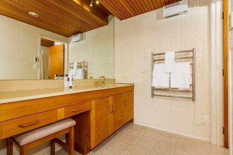 Photo of property in 35 Kenmure Avenue, Forrest Hill, Auckland, 0620