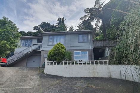 Photo of property in 39 Korau Grove, Stokes Valley, Lower Hutt, 5019