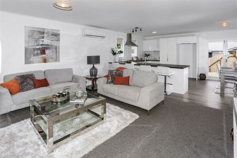 Photo of property in 22 Russell Avenue, Pukekohe, 2120