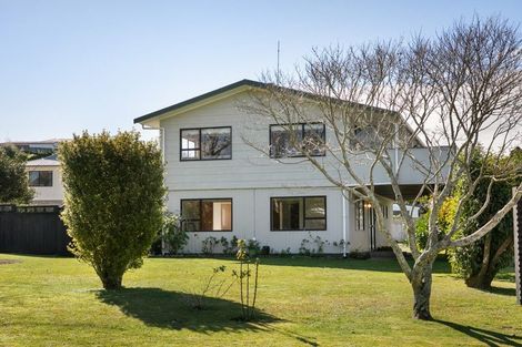 Photo of property in 11 Pohutukawa Drive, Athenree, Katikati, 3177