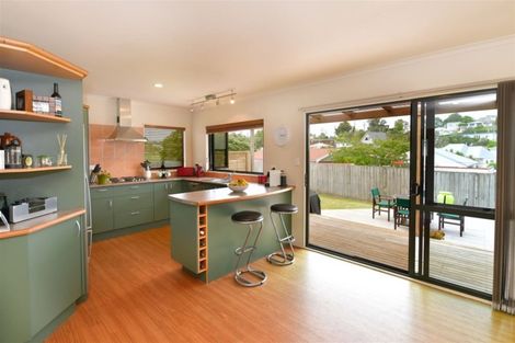 Photo of property in 4 Langton Road, Stanmore Bay, Whangaparaoa, 0932