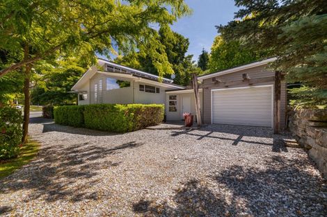 Photo of property in 1 Mcdonnell Road, Arrowtown, 9302