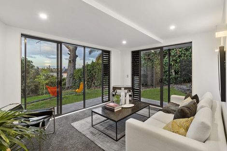 Photo of property in 63a Beresford Street, Bayswater, Auckland, 0622