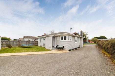 Photo of property in 62 Ellesmere Crescent, Highbury, Palmerston North, 4412