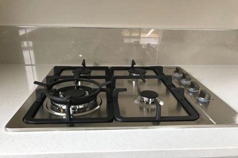 Photo of property in 15 Walnut Lane, Browns Bay, Auckland, 0630