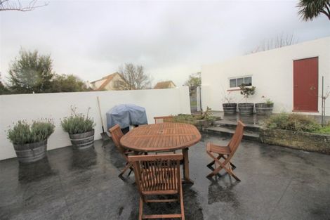 Photo of property in 2 Edward Street, Dannevirke, 4930