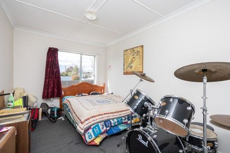 Photo of property in 13 Waterloo Street, Dannevirke, 4930