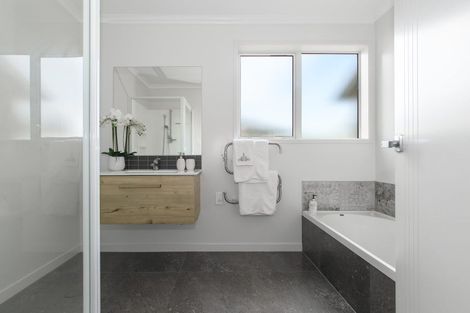 Photo of property in 278 Lakes Boulevard, Pyes Pa, Tauranga, 3112