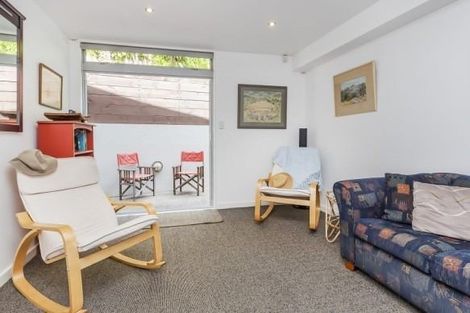 Photo of property in 117 Marine Parade, Seatoun, Wellington, 6022