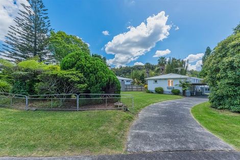 Photo of property in 40 Lowtherhurst Road, Massey, Auckland, 0614