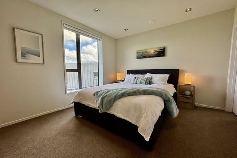 Photo of property in Patent 326 Apartments, 214s/326 Evans Bay Parade, Hataitai, Wellington, 6021
