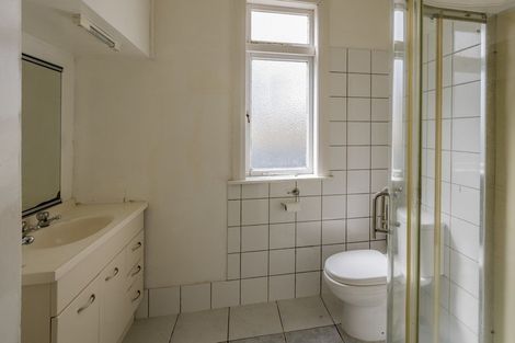 Photo of property in 629 Queen Street East, Levin, 5510