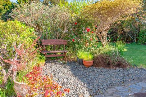 Photo of property in 12 Saint Leonard Street, Saint Johns Hill, Whanganui, 4501