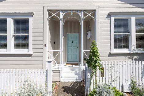 Photo of property in 14 Colenso Avenue, Hospital Hill, Napier, 4110