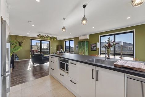 Photo of property in 6 The Terrace, Bell Block, New Plymouth, 4312