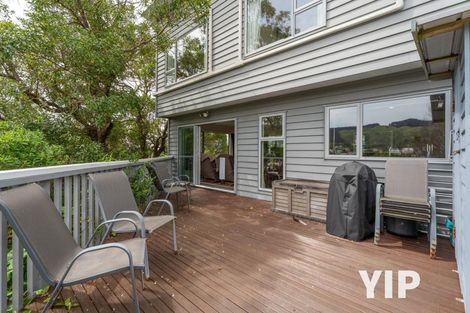 Photo of property in 35 Tawa Terrace, Tawa, Wellington, 5028
