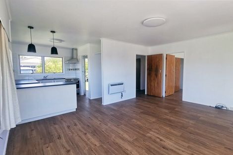 Photo of property in 2/20 Nigel Road, Browns Bay, Auckland, 0630