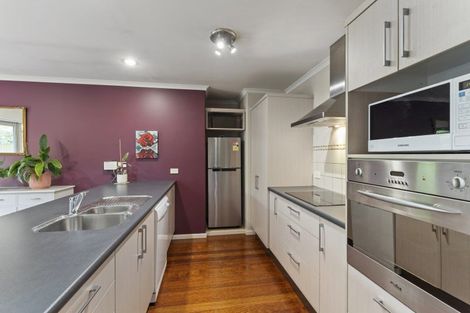 Photo of property in 9 Scarlet Lane, Redwood, Christchurch, 8051