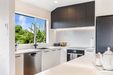 Photo of property in 79a Wharf Road, Te Atatu Peninsula, Auckland, 0610