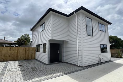 Photo of property in 30a Durham Street, Te Atatu Peninsula, Auckland, 0610