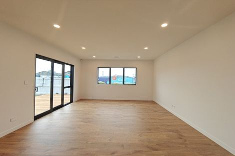 Photo of property in 1 Pukeko Road, Hobsonville, Auckland, 0616