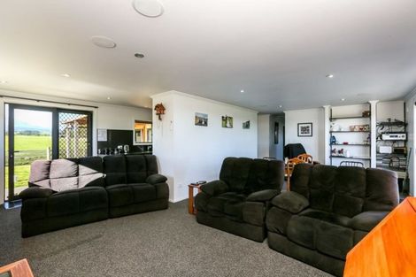 Photo of property in 37 Upper Pitone Road, Pitone, New Plymouth, 4374