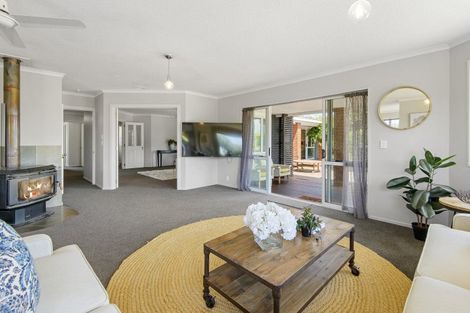 Photo of property in 16 Piako Drive, Darfield, 7571