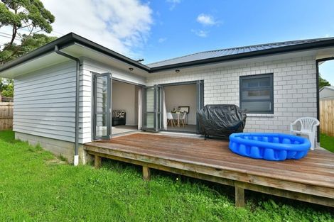 Photo of property in 294 Royal Road, Massey, Auckland, 0614